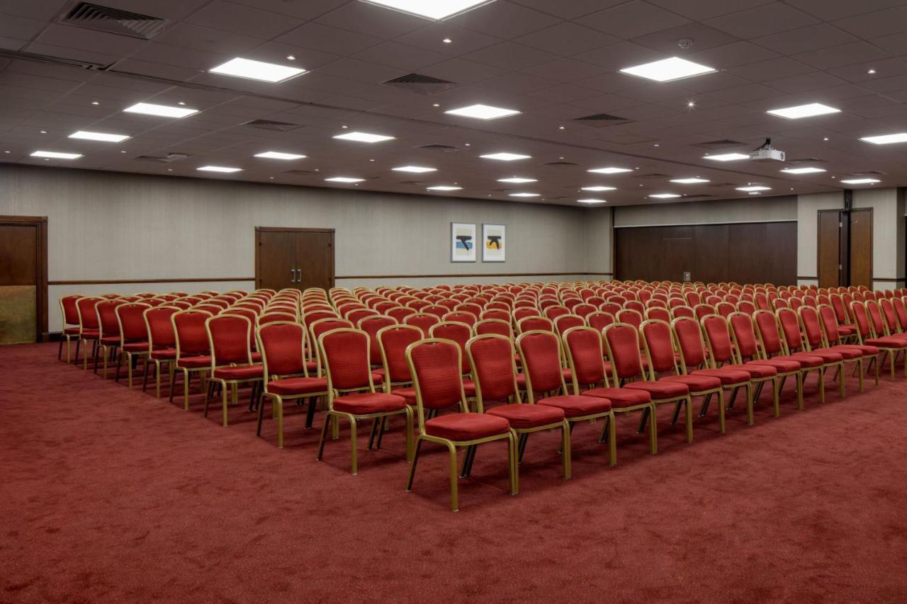 ווריק Delta Hotels By Marriott Warwick מראה חיצוני תמונה