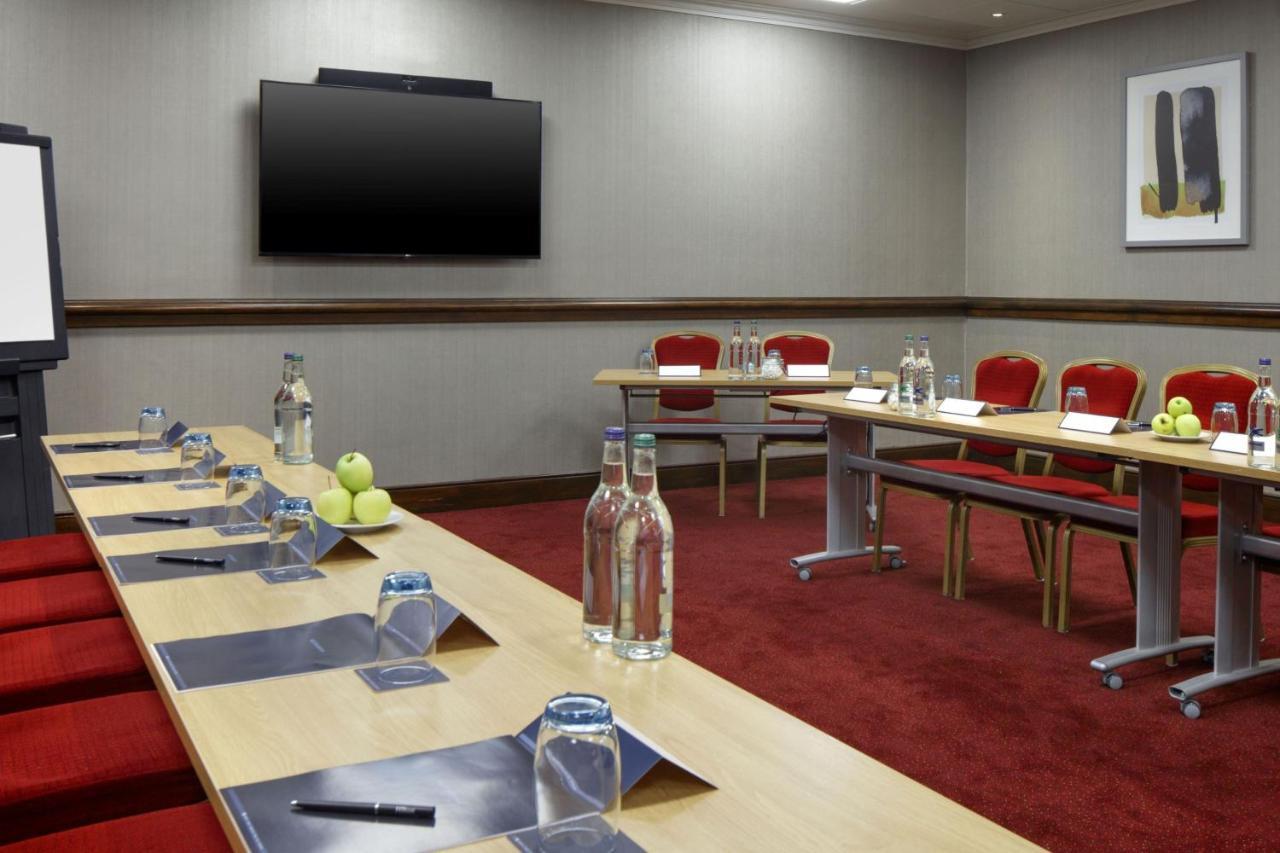 ווריק Delta Hotels By Marriott Warwick מראה חיצוני תמונה