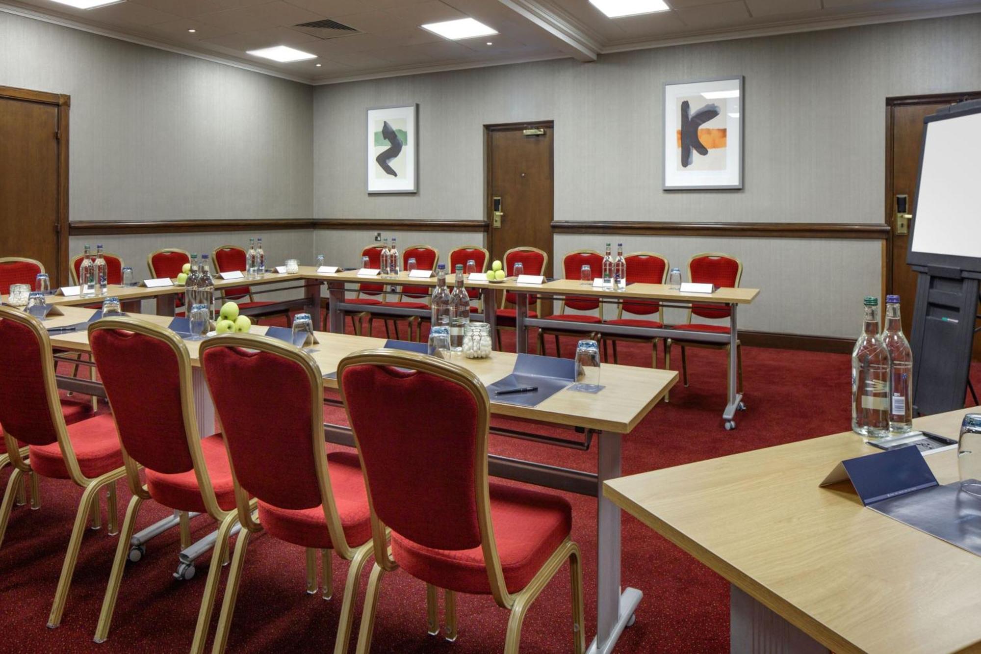 ווריק Delta Hotels By Marriott Warwick מראה חיצוני תמונה