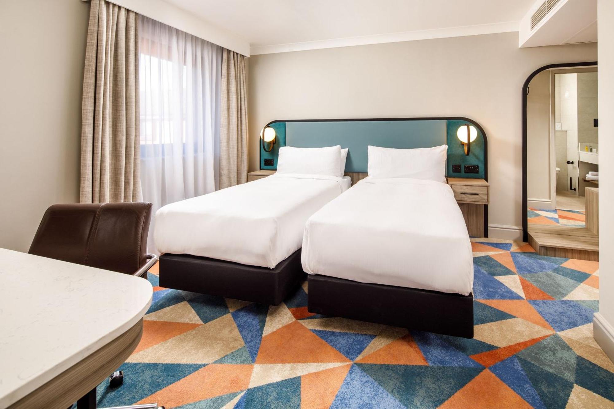 ווריק Delta Hotels By Marriott Warwick מראה חיצוני תמונה